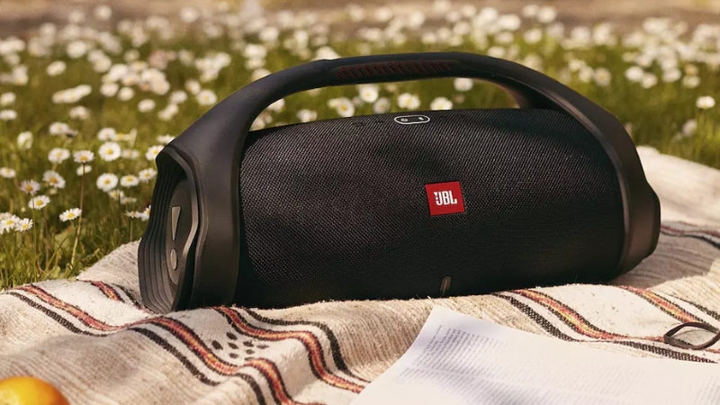 Party Anywhere With Portable Bluetooth Speakers And Wireless Microphones Party Anywhere With Portable Bluetooth Speakers And Wireless Microphones