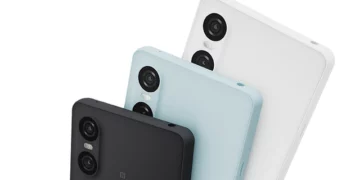 Close-up of Sony Xperia 10 VI: Camera cut down, design still the same – Is it worth upgrading?