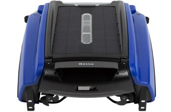 Betta SE Solar Pool Skimmer: 24/7 Cleaning, Chlorine Tolerant