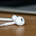 Are Apple Headphones 3.5 mm? Compatibility & Buying Guide