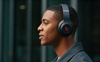 Can You Talk Through Beats Headphones? (Complete Call Guide)