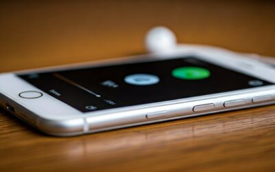 Do Lightning Headphones Work on iPhone 6? (Compatibility Guide)