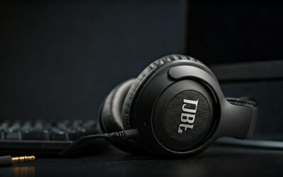 How to Connect JBL Headphones to LG Monitor (Easy Steps)