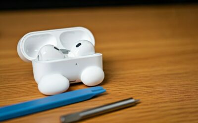 How to Open Apple Headphones: A Step-by-Step Guide