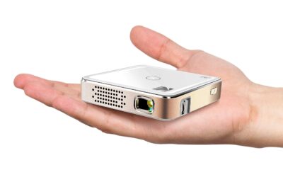 Kodak Ultra Mini Projector Review: Portable 100-Inch HD Cinema