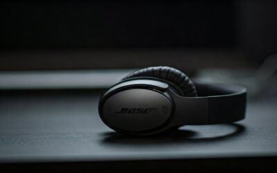 What Does Orange Light on Bose Headphones Mean? (Fixed)
